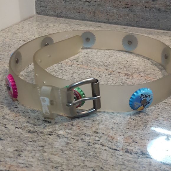 3 for 20! ποΈ Vintage belt with mock pop tabs